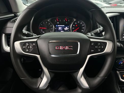 Used 2023 GMC Terrain SLE w/ Driver Convenience Package image 23