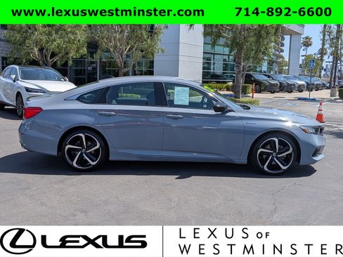 Used 2022 Honda Accord Sport image 4
