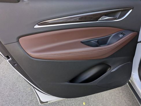 Used 2018 Buick Enclave Avenir w/ Avenir Technology Package image 24