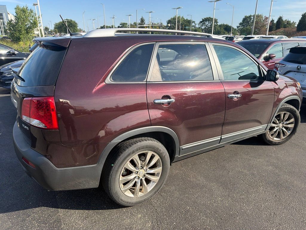 Used 2011 Kia Sorento EX w/ Limited Pkg FWD image 3