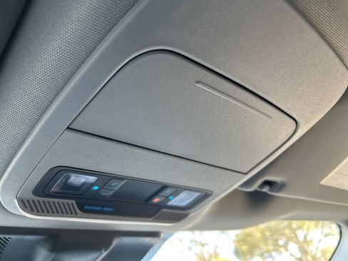 Used 2024 Ford F350 XLT image 46