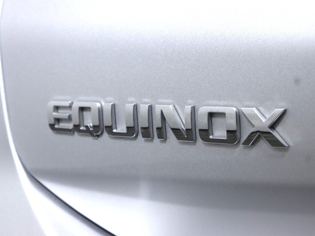 Used 2019 Chevrolet Equinox LT w/ Driver Convenience Package AWD/4WD image 38