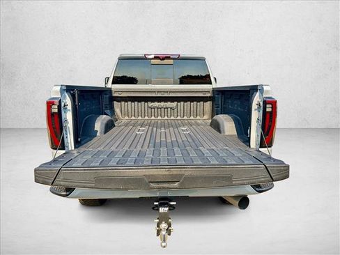 Used 2024 GMC Sierra 2500 AT4 w/ AT4 Premium Plus Package AWD/4WD image 7