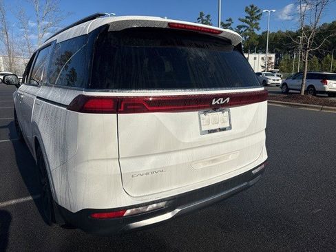 Used 2024 Kia Carnival SX Prestige image 14