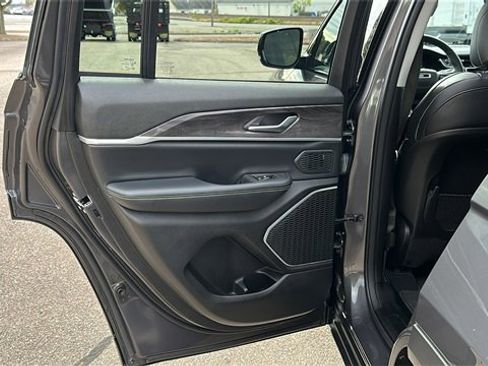 Used 2023 Jeep Grand Cherokee 4WD 4xe image 25