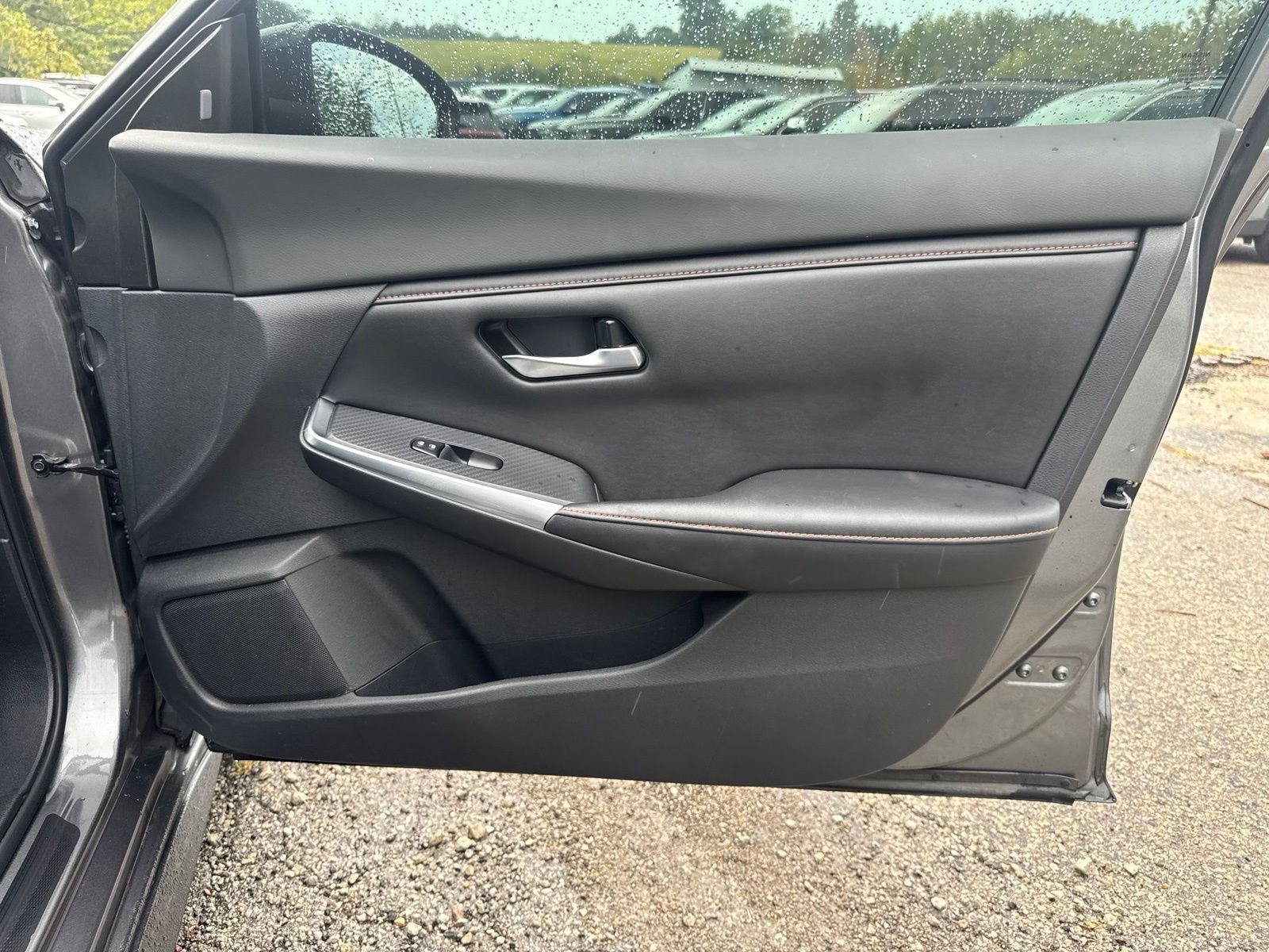 Used 2023 Nissan Sentra SR w/ Trunk Package FWD image 30