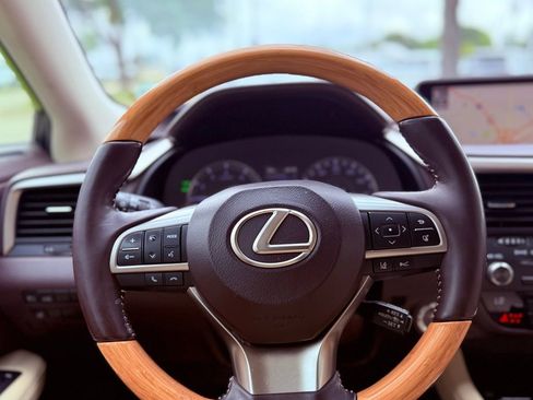 Used 2018 Lexus RX 350L FWD image 19