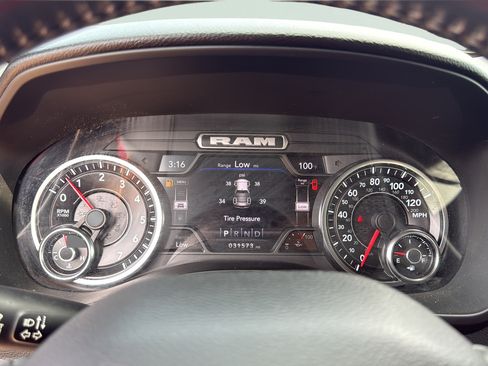 Certified 2022 RAM 1500 Big Horn RWD image 21