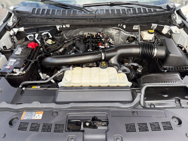 Certified 2024 Lincoln Navigator Reserve AWD/4WD image 25
