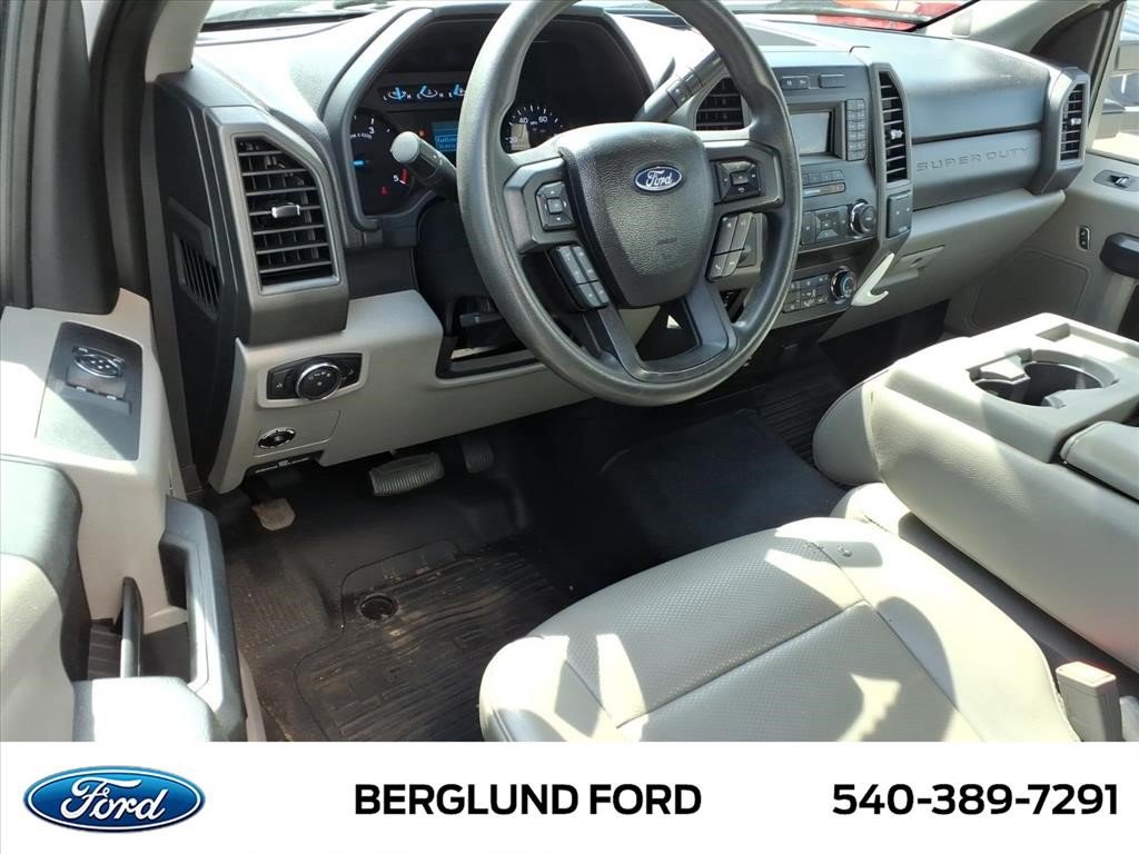 Used 2019 Ford F550 2WD Regular Cab Super Duty image 14
