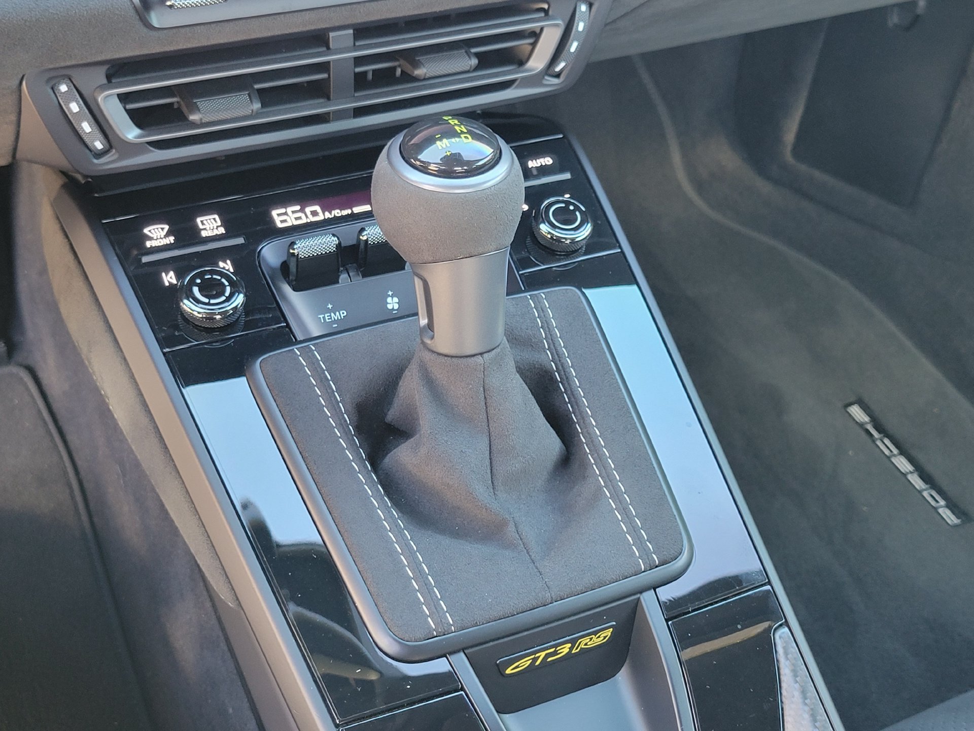 Certified 2024 Porsche 911 GT3 RS RWD image 21