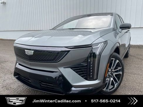 Certified 2025 Cadillac Optiq Sport 2 w/ LPO, Floor Liner Package AWD/4WD image 1