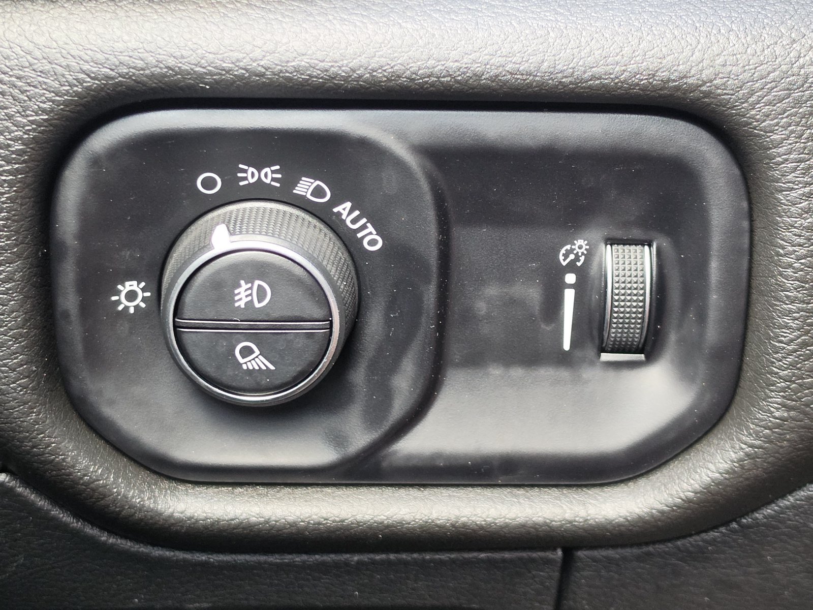 Used 2024 RAM 1500 Tradesman AWD/4WD image 19