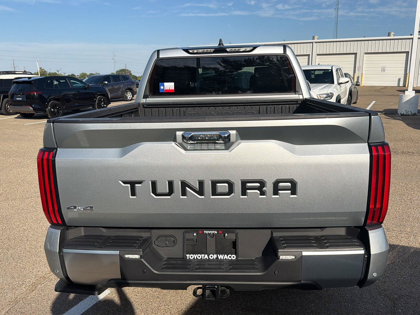Used 2024 Toyota Tundra Limited w/ Power Package AWD/4WD image 4