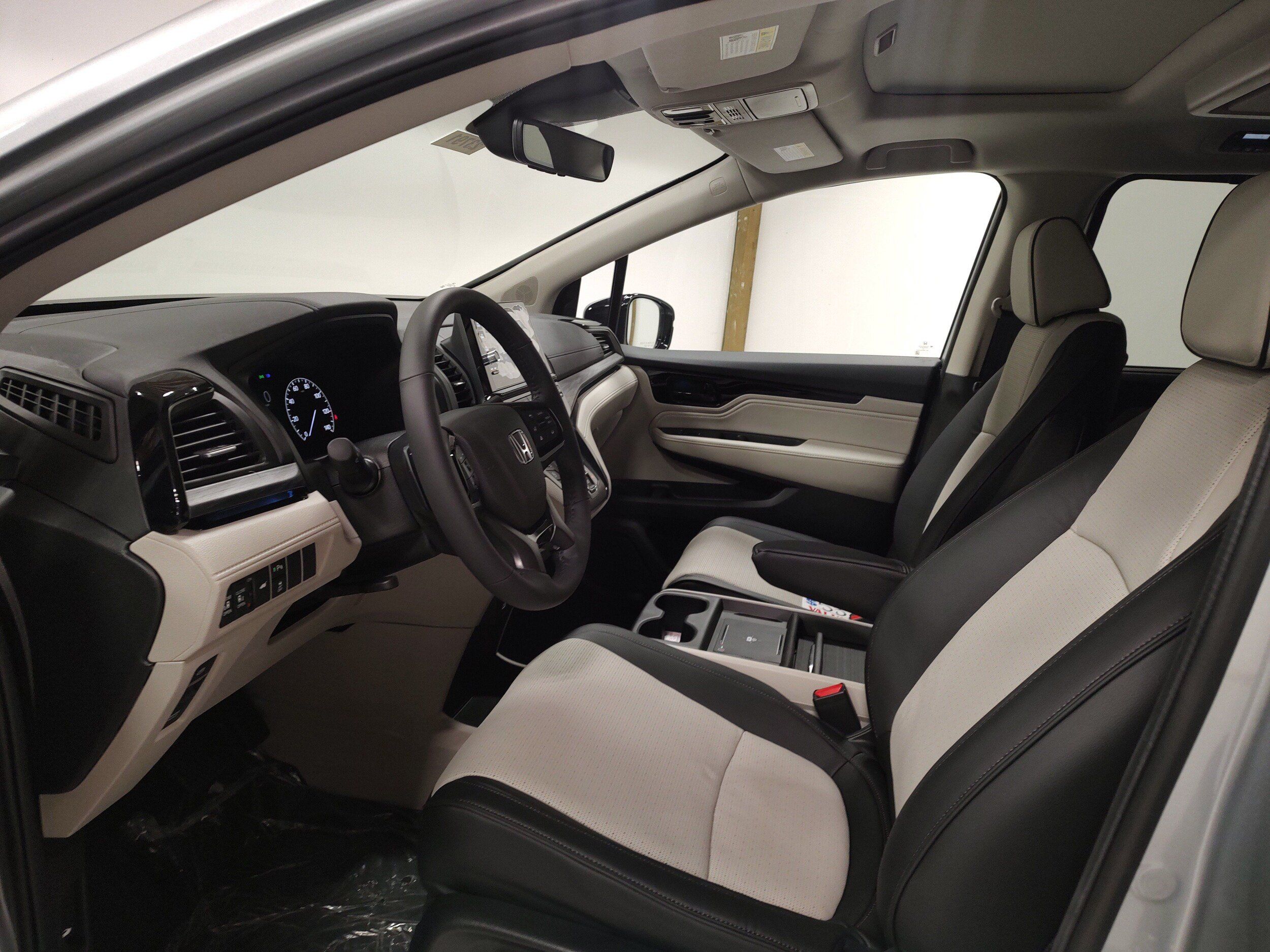 New 2027 Honda Odyssey Elite image 9
