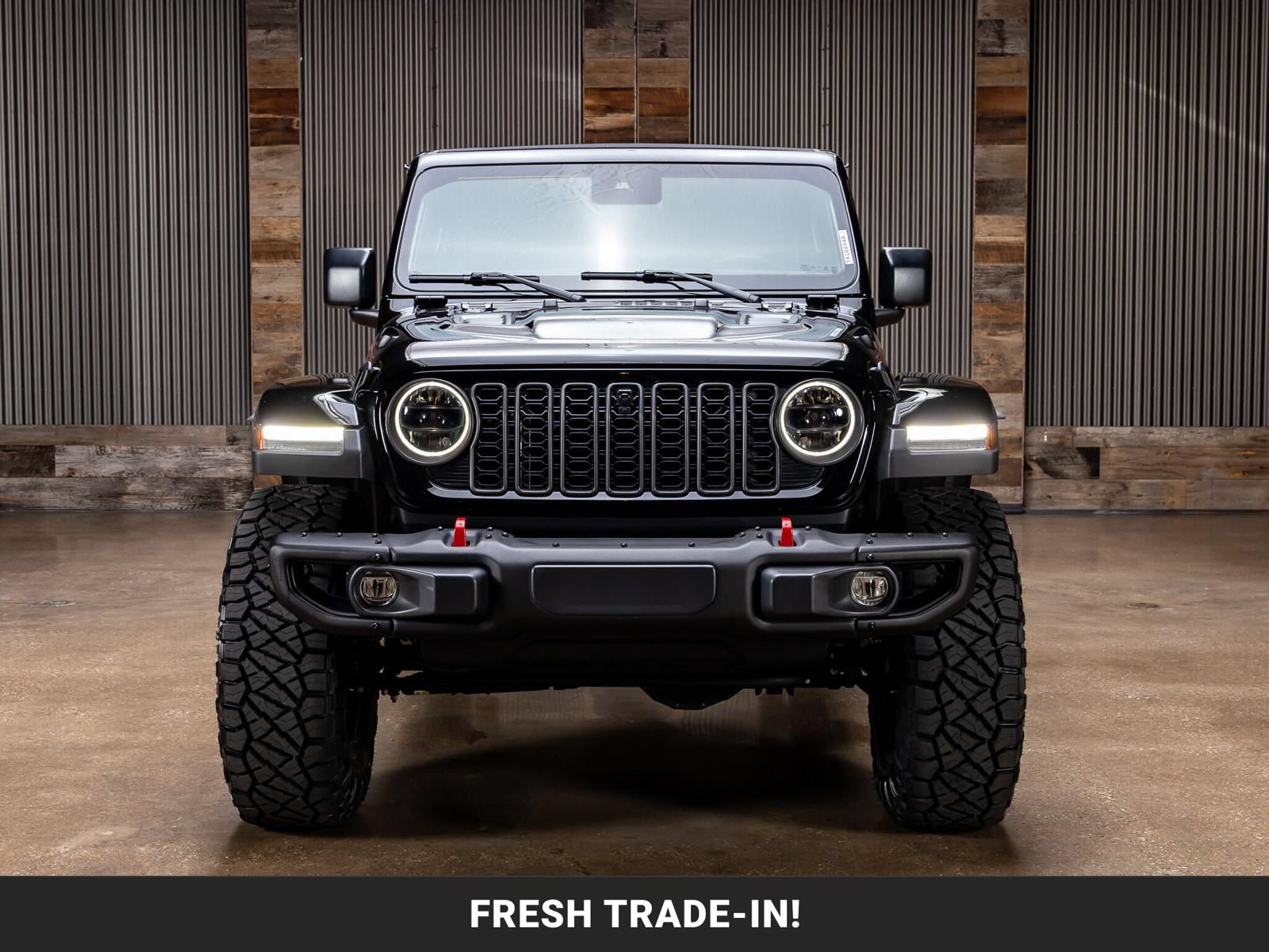 Used 2024 Jeep Wrangler Unlimited Rubicon AWD/4WD image 4