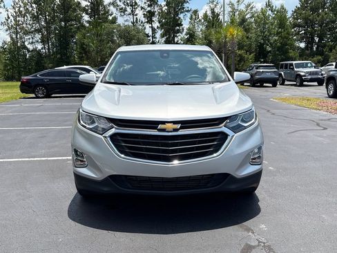 Used 2021 Chevrolet Equinox LT FWD image 2