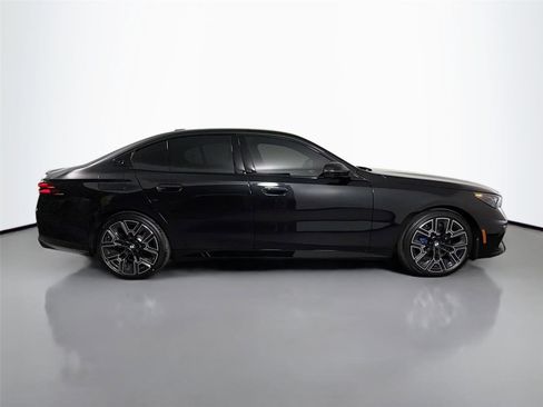 New 2026 BMW 530i w/ M Sport Package RWD image 5