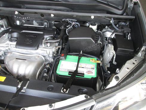 Used 2014 Toyota RAV4 XLE AWD/4WD image 22