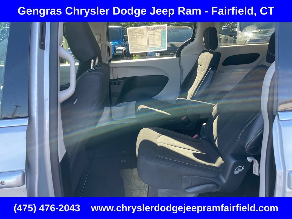 Certified 2023 Chrysler Voyager LX FWD image 40