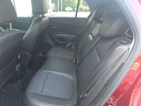 Used 2021 Chevrolet Trax LT w/ Driver Confidence Package AWD/4WD image 10