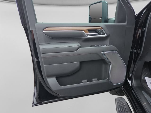 New 2026 Chevrolet Silverado 2500 High Country w/ High Country Premium Package AWD/4WD image 11