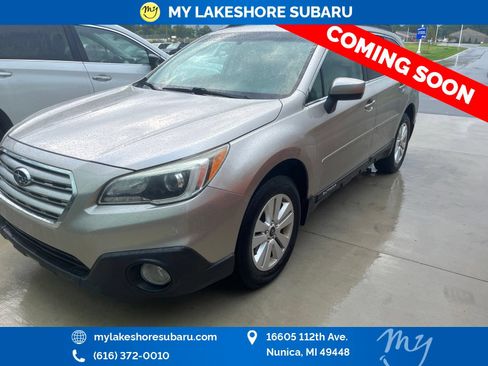 Used 2015 Subaru Outback 2.5i Premium AWD/4WD image 3
