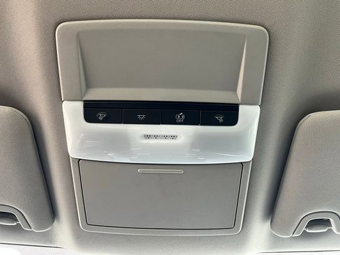 Used 2025 Nissan Altima 2.5 SV image 17