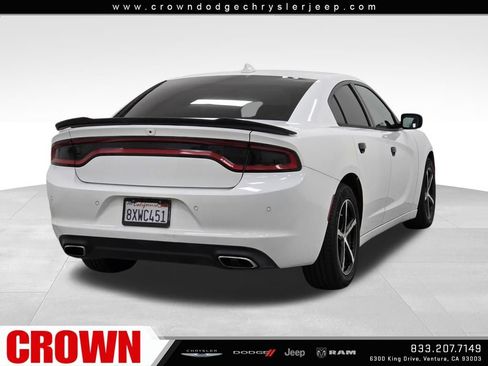 Used 2017 Dodge Charger SXT w/ Driver Confidence Group image 7