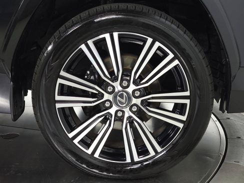 Used 2025 Lexus LX 600 4WD w/ Accessory Package (2T) image 11