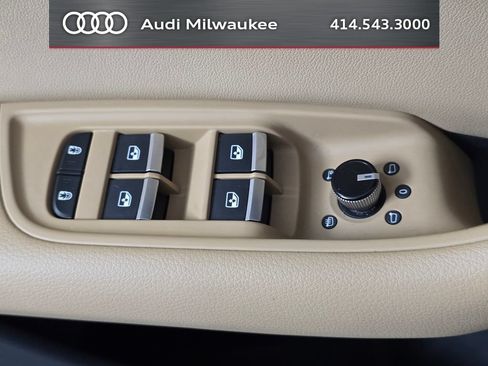 Used 2023 Audi Q8 Premium w/ Convenience Package AWD/4WD image 14