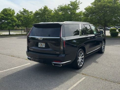 Used 2024 Cadillac Escalade ESV Premium Luxury Platinum image 7