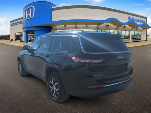 Used 2024 Jeep Grand Cherokee L Limited w/ Luxury Tech Group II image 6