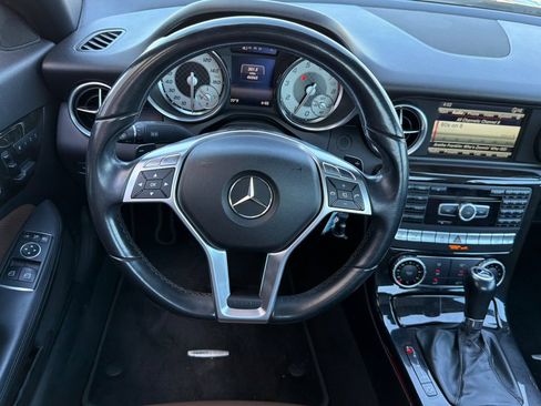 Used 2015 Mercedes-Benz SLK 250 w/ Premium Package image 13