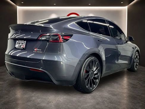 Used 2022 Tesla Model Y Performance AWD/4WD image 7