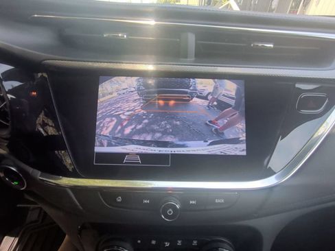 Used 2023 Buick Encore GX Select w/ Sport Touring Package FWD image 18