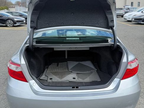 Used 2016 Toyota Camry LE FWD image 9
