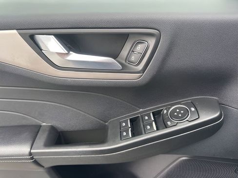 Used 2022 Ford Escape SEL image 25