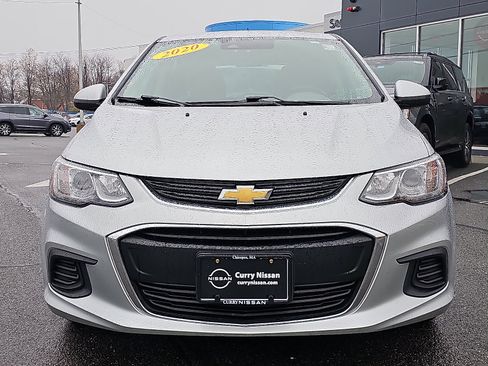 Used 2020 Chevrolet Sonic LT image 2