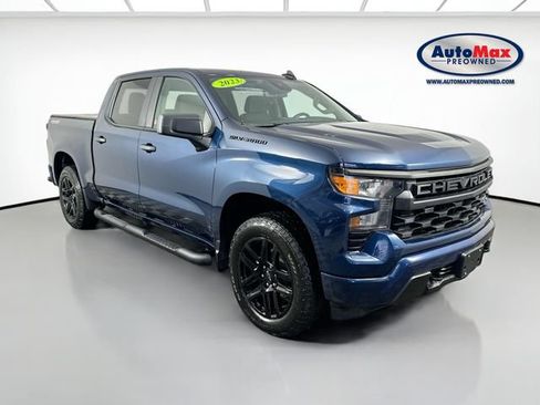 Used 2023 Chevrolet Silverado 1500 Custom w/ LPO, Dark Essentials Package AWD/4WD image 1