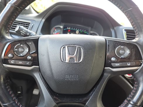 Used 2022 Honda Pilot Black Edition image 36