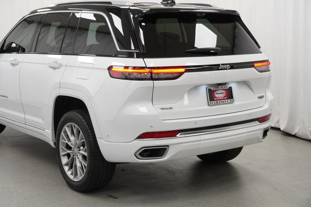 Certified 2022 Jeep Grand Cherokee Summit w/ Adv Protech Group IV AWD/4WD image 21