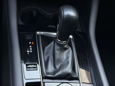 Used 2022 MAZDA MAZDA3 s image 20