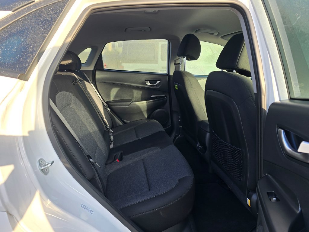 Used 2023 Hyundai Kona SE FWD image 12