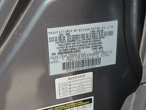 Certified 2025 Nissan Kicks SR FWD image 32