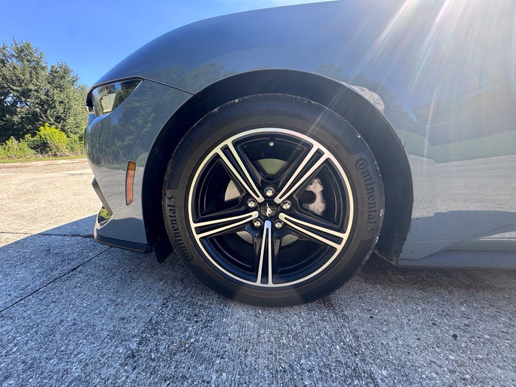 Used 2024 Ford Mustang Coupe RWD image 7