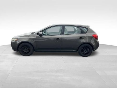 Used 2011 Kia Forte EX FWD image 4