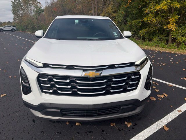 Used 2026 Chevrolet Equinox LT FWD image 6