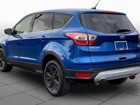 Used 2017 Ford Escape SE image 12