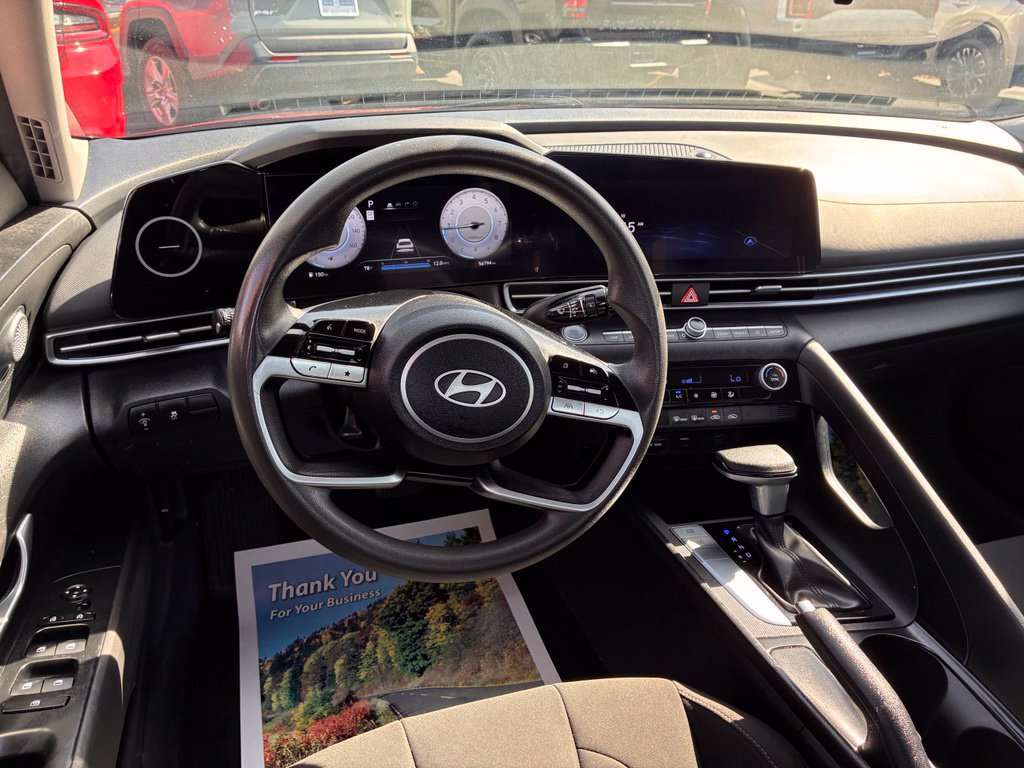 Used 2024 Hyundai Elantra SEL FWD image 28
